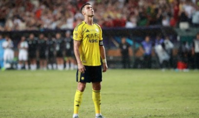 Ronaldo ilk milyarder futbolçu OLDU