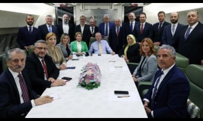 Ərdoğandan foto açıqlaması: “O kadr, Türkiyənin həqiqi fotosudur”