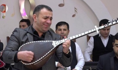 Tanınmış aşıq moykada konsert verdi- VİDEO