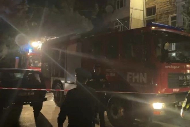 Sumqayıtda yaşayış binasındakı yanğın SÖNDÜRÜLDÜ