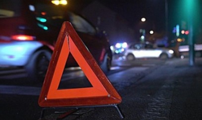 Ağdamda iki avtomobil “KamAz”a çırpıldı 