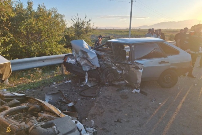 Tərtərdə iki avtomobil toqquşub, xəsarət alan var 