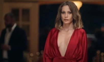 Məşhur aktrisanın qazancı dodaq uçuqlatdı - Görün həmin pullara nə alır... FOTOLAR