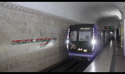 Metroda problem yarandı - Qatar tuneldə qaldı