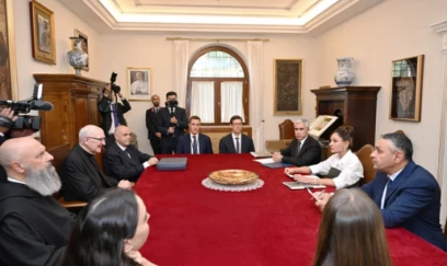 Mehriban Əliyeva Müqəddəs Pavel Bazilikasının baş keşişi ilə görüşüb 