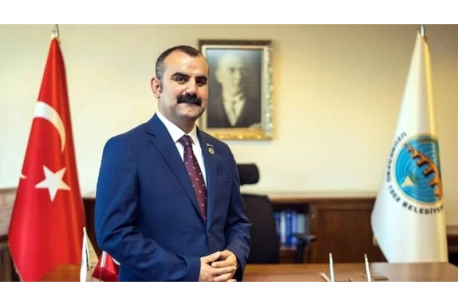 CHP-li bələdiyyə başçısına güllə ilə hədə - Şübhəlilər saxlanıldı