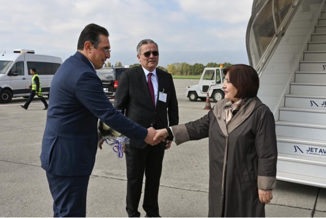 Sahibə Qafarova İsveçrəyə işgüzar səfərə edib 