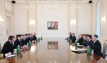 Prezident İlham Əliyev ABŞ Mərkəzi Komandanlığının komandanını qəbul edib 