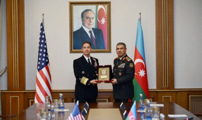 Müdafiə naziri ABŞ Mərkəzi Komandanlığının komandanı ilə görüşüb 