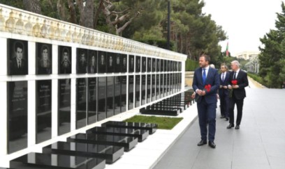 Marqus Tsahkna Bakıda Şəhidlər xiyabanını ziyarət edib 