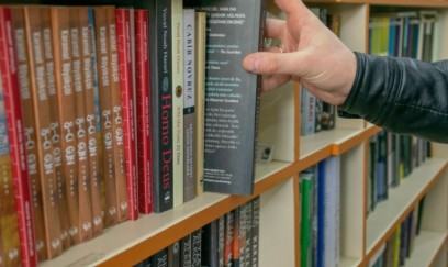 Kitab tanıtmaq fərqli bir haldır 