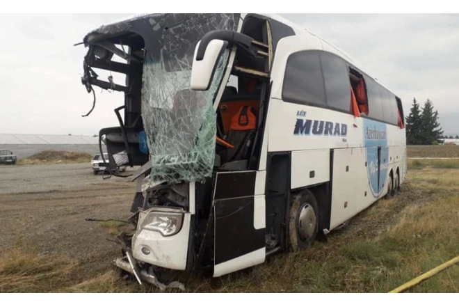 Qazaxıstanda dəhşətli qəza – Yük maşını avtobusla toqquşdu, 12 nəfər həlak oldu