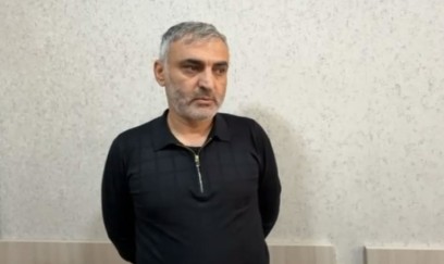 Maskalı şəxs ev sahibinə xəsarət yetirərək pulunu ələ keçirdi