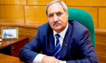 Deputat Fəzail Ağamalı oğluna incikliyini bildirdi: "Məndə danışmır"
