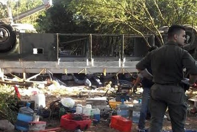 Argentinada avtobus körpüdən aşıb, 9 nəfər ölüb