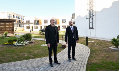 Prezident Zəngilanda 104 mənzilli yaşayış kompleksində görülmüş işlərlə tanış olub 