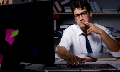 İş yerində siqaret çəkənlər CƏRİMƏLƏNƏCƏK