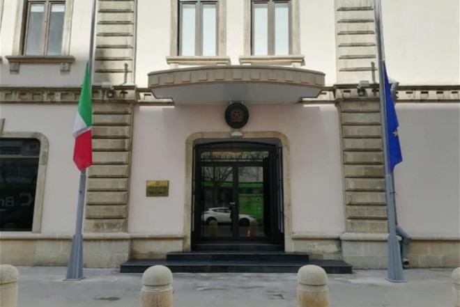 Bu ölkənin Cənubi Qafqazdakı yeganə səfirliyi Azərbaycandadır