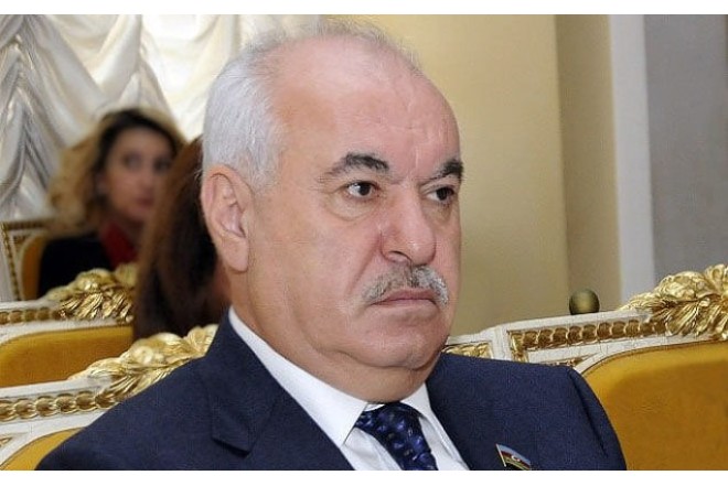 Qalmaqalda adı hallanan  Elton Məmmədov DANIŞDI: "Yalan söhbətdir"