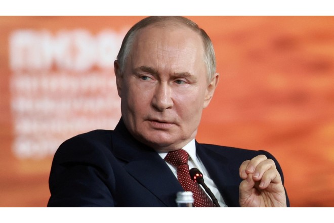 Putin:Rusiya ordusu bütün istiqamətlərdə irəliləyir