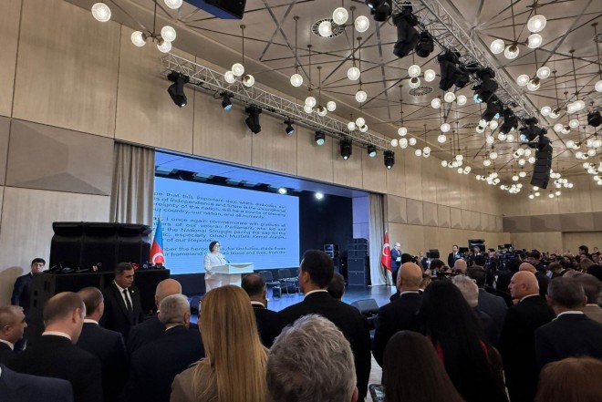 Bakıda Türkiyə Cümhuriyyətinin yaranmasının 102-ci ildönümünə həsr olunmuş təntənəli mərasim keçirilir