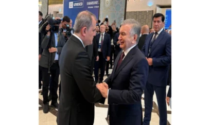 Ceyhun Bayramov Səmərqənddə Şövkət Mirziyoyevlə görüşüb 