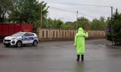 Yağışlı hava ilə bağlı XƏBƏRDARLIQ: “...diqqətli və ehtiyatlı olun”