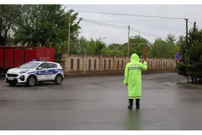 Yağışlı hava ilə bağlı XƏBƏRDARLIQ: “...diqqətli və ehtiyatlı olun”