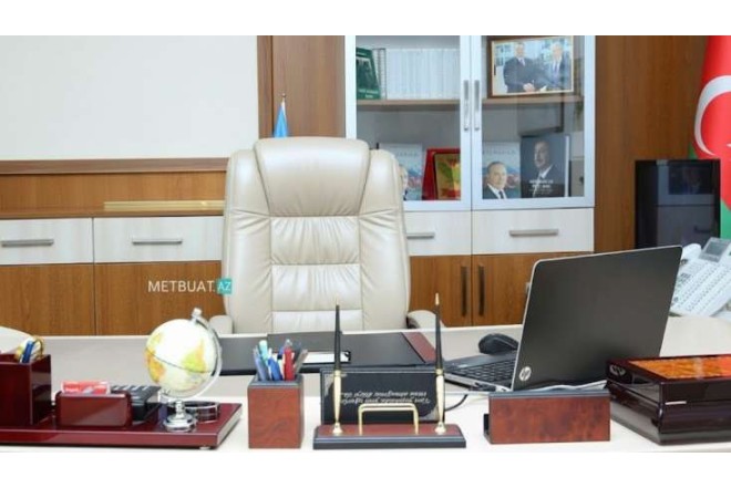 42 yaşında universitet bitirib, 20 ildir icra başçısıdır - FOTO