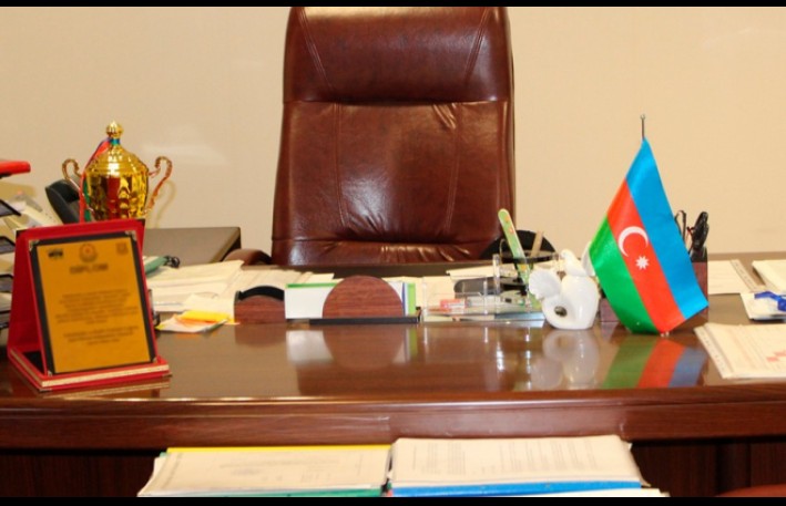 “600 məktəbdə direktorun olmaması təhsildə xaos yaradır” - Deputat