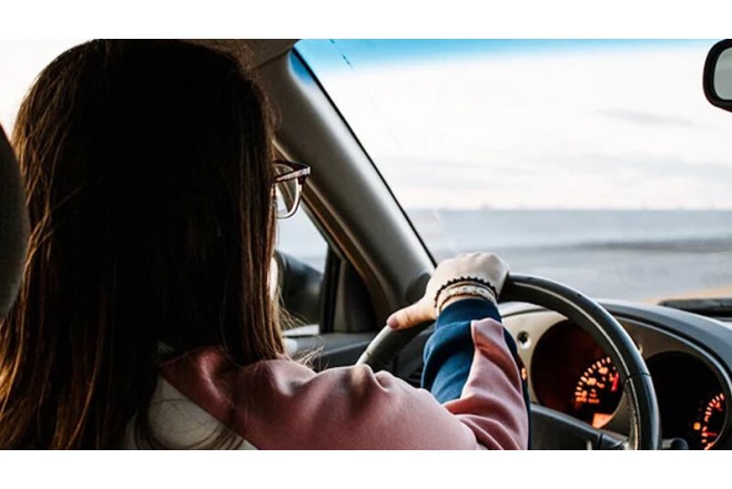 Azərbaycanda ilk qadın taksi sürücüləri işə başlayıblar