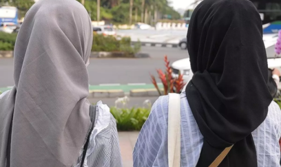 Əhalisinin 92 faizi müsəlmandır - Hicab qadağa edildi