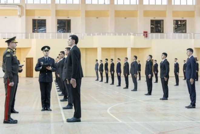 Vilayət Eyvazov sıra baxışı KEÇİRDİ