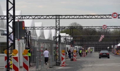 Ukrayna qaçqınları üçün ən böyük mərkəz bağlanır 