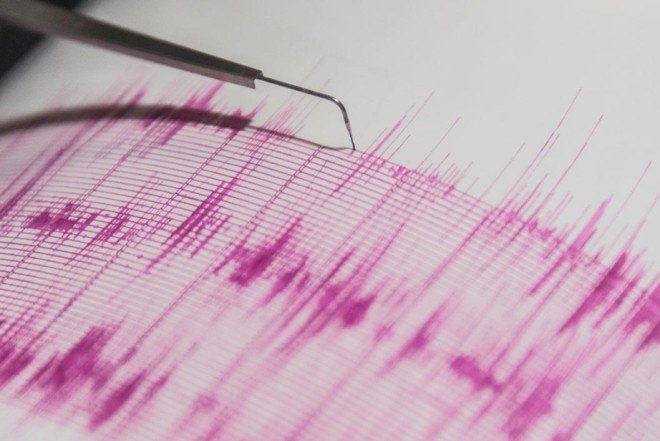 Bu ölkədə güclü zəlzələ - Ölən və yaralananlar var