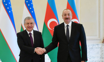 Mirziyoyev Prezidenti təbrik etdi