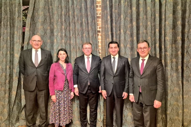 Fransa və Azərbaycan diplomatları arasında danışıqlar keçirilib 