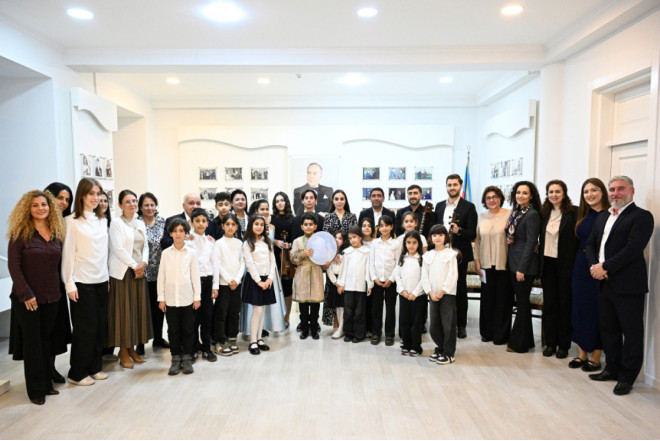 Leyla Əliyeva Bülbül adına Orta İxtisas Musiqi Məktəbində olub 