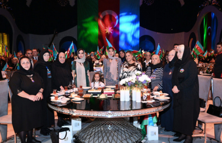 Şəhid analarının iştirakı ilə Vətən müharibəsində Zəfərin 5 illiyinə həsr olunmuş tədbir keçirilib 