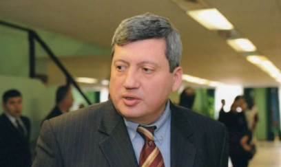 Keçmiş nazir ilk dəfə istefasının pərdəarxasını danışdı