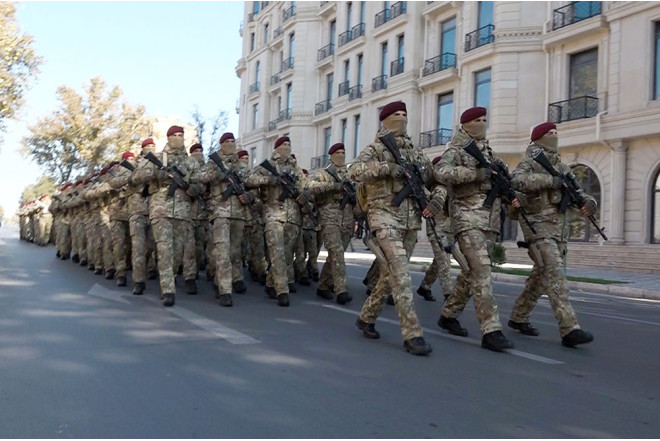 Sabah Bakıda hərbi yürüşlər keçiriləcək - Bu istiqamətlərdə