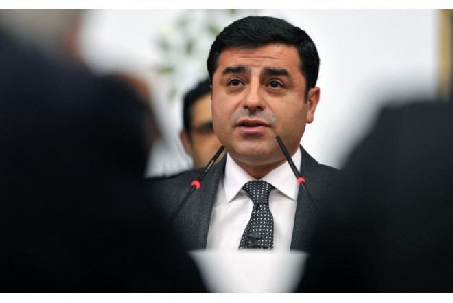 AİHM Demirtaşın azadlığa buraxılmasına qərar verdi 