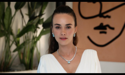 Məşhur türk aktrisa ilk dəfə oğlunu göstərdi - FOTO