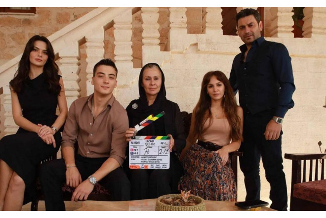 "Uzak şehir"dən gedir - "Uzak şehir"dən gedir - FOTO