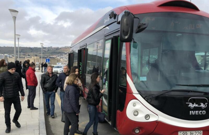 ƏHALİNİN NƏZƏRİNƏ: Bu marşrutda gediş haqqı artırıldı – Sabahdan yeni qiymət