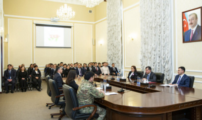 Ədliyyə Nazirliyində Zəfər Günü ilə əlaqədar tədbir keçirilib 