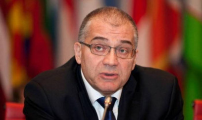 O, 31 ildir nazir müavini işləyir 