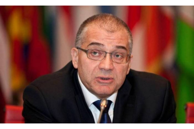 O, 31 ildir nazir müavini işləyir 