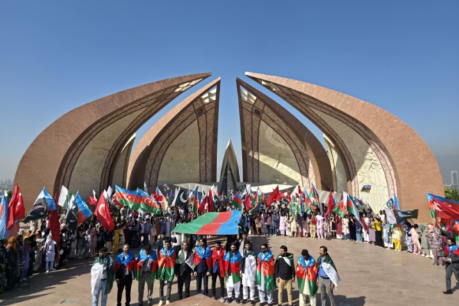 Pakistanda Zəfər Günü ilə əlaqədar yürüş keçirildi 