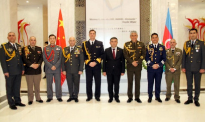 Zəfər Günü dünyanın müxtəlif ölkələrində anılıb - FOTOLAR